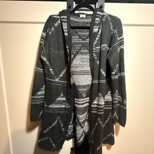 Kismet Black and Gray Geometric Women's Cardigan